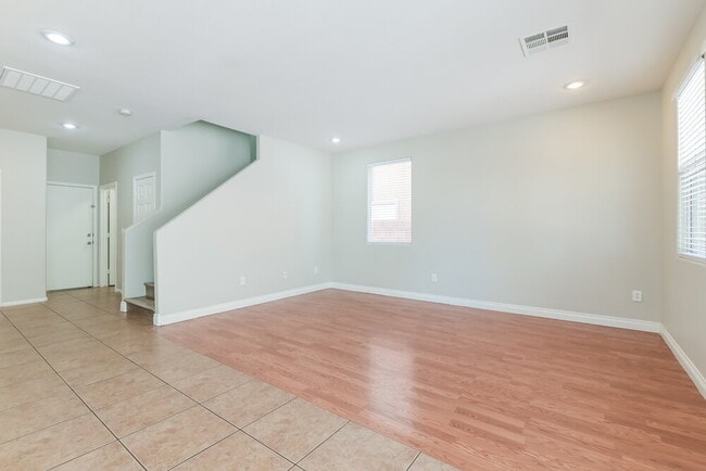 Foto del edificio - 4150 Buteo Ln