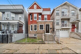 Building Photo - 137 Bidwell Ave