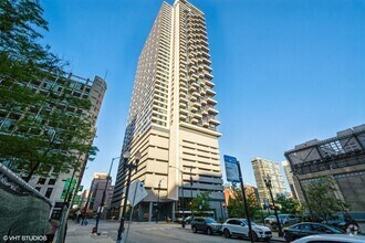 Building Photo - 235 W Van Buren St