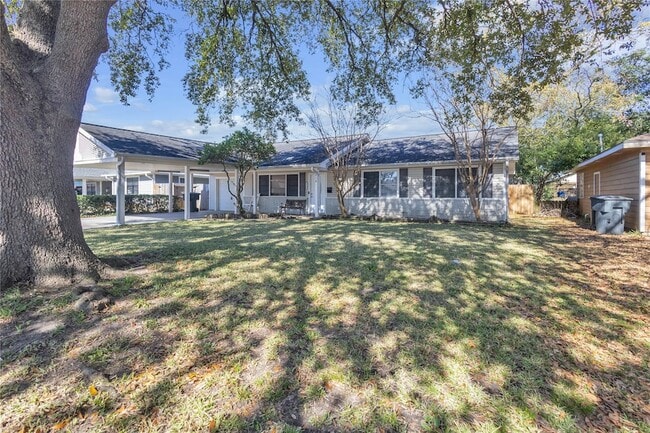 Building Photo - 2848 Azalea Ave