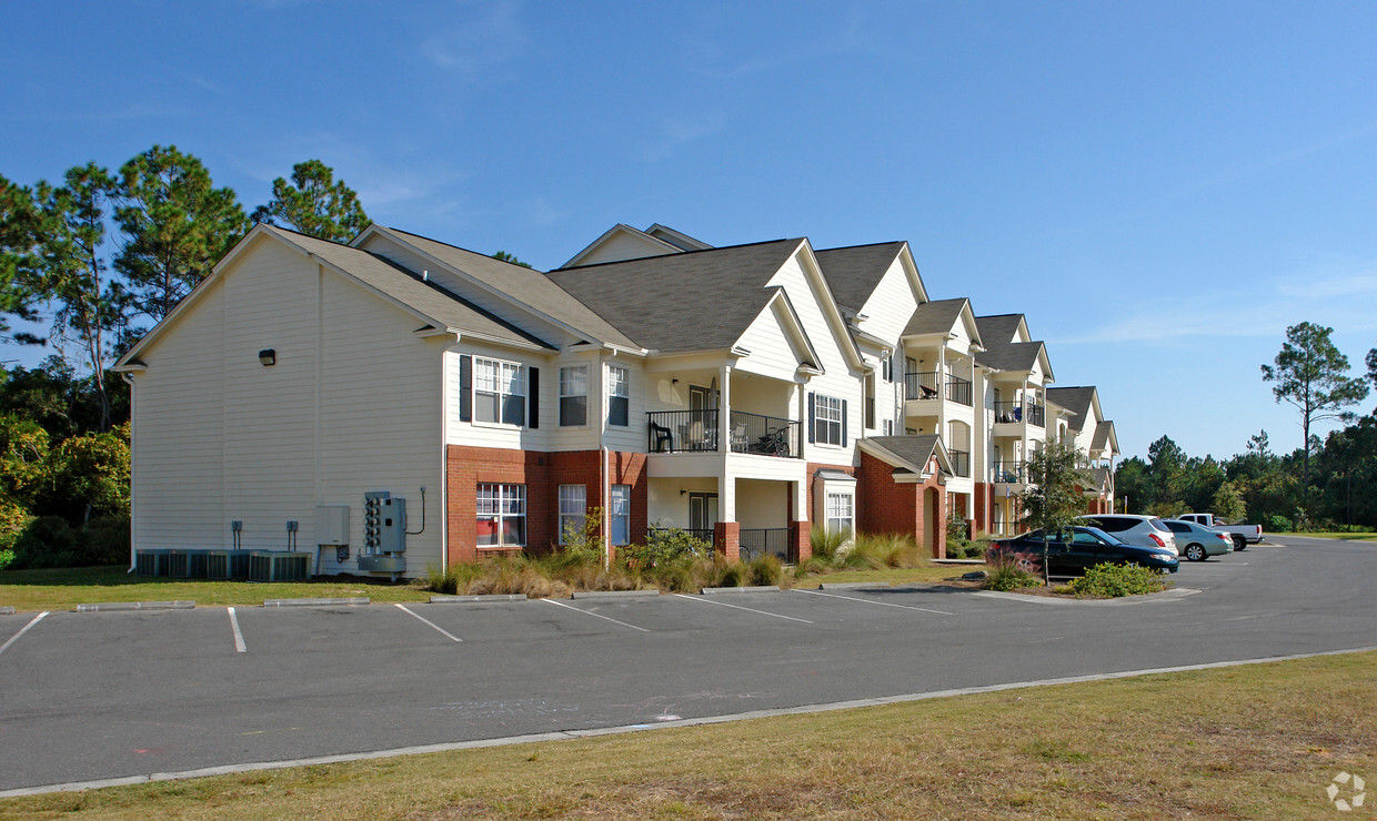 Primary Photo - Andrews Place Apartments