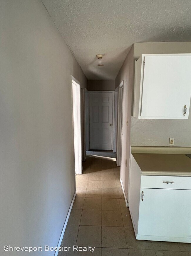 Building Photo - 3 br, 1 bath House - 3071 Pouncey Ln