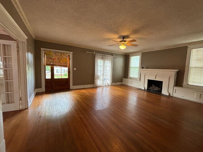 Foto del edificio - SOUTH HIGHLAND CHARM