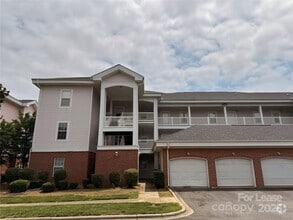 Building Photo - 9020 Meadow Vista Rd
