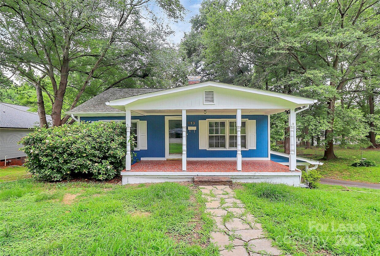 Foto principal - 613 N Rhyne St