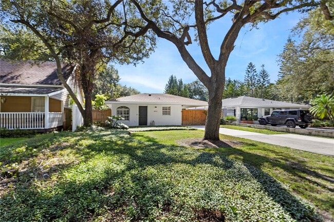 Building Photo - 5912 S Switzer Ave