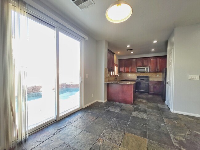 Foto del edificio - 9530 Windsor Forest Ct