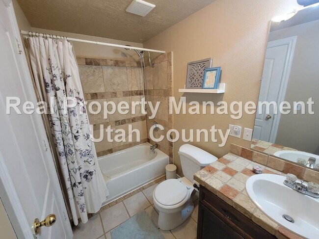 Foto del edificio - 7971 Wycliffe Way