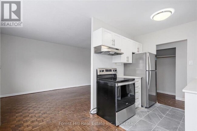 Building Photo - 176-176 8th St