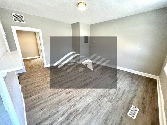 Foto del edificio - 2212 Calumet St