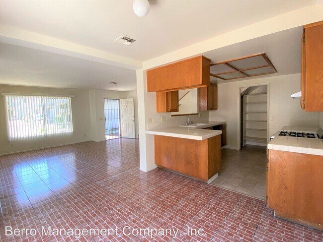Foto del edificio - 219-227 E 49th St