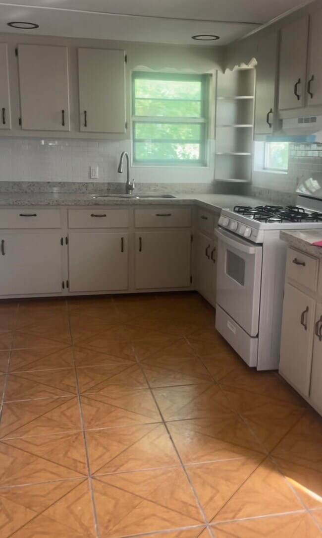 Foto del edificio - 2505 San Salvador St