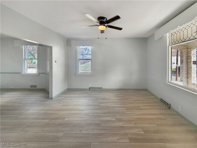 Building Photo - 1213 Plum St