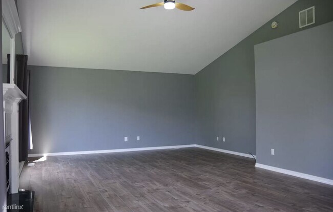 Foto del edificio - 3 br, 2 bath House - 2123 South Rushmore Way