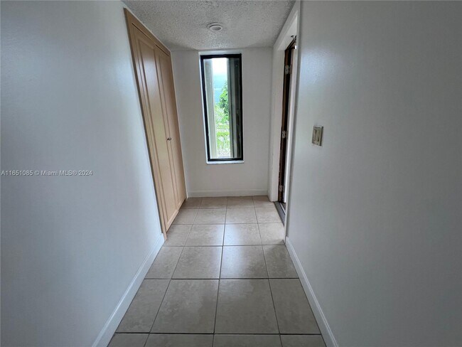 Foto del edificio - 209 Lakeview Dr