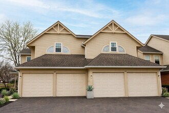 Building Photo - 147 White Branch Ct N