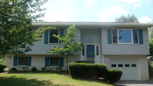 Building Photo - 118 Owens Drive