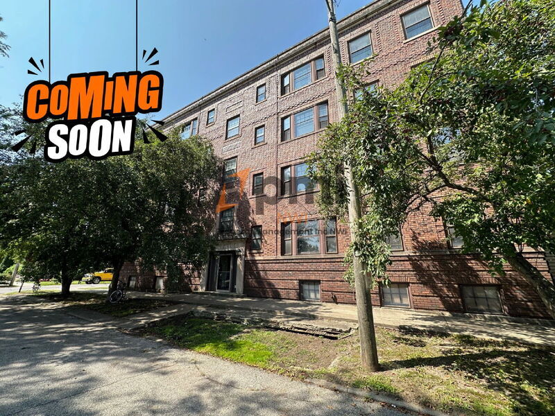 Building Photo - 710 Perry St