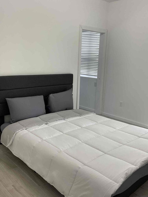 Photo - 1500 Meridian Ave Apartment