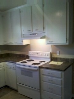 Building Photo - 290 Largo Dr