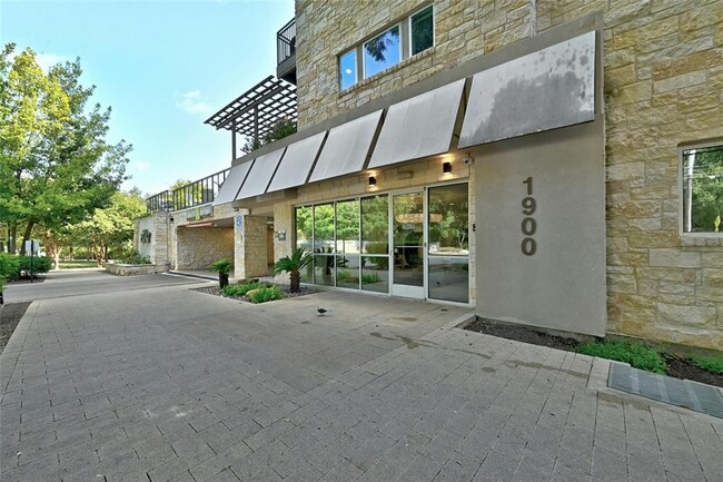 Foto del edificio - 1900 Barton Springs Rd