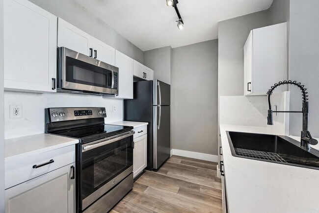 Foto del edificio - 630 S Sapodilla Ave