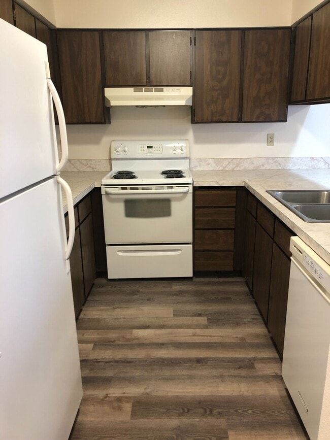 Foto del edificio - DUPLEX FOR RENT!!!!