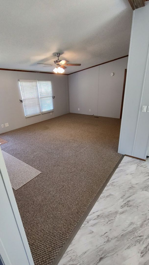 Foto del edificio - Maryville 37803 - 3 bedroom, 2 bath home. -  Contact Troy Adams (865) 233-6949