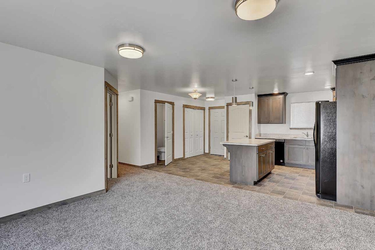 910 Gibbon St Unit 2, Helena, MT 59601 Apartment for Rent in Helena