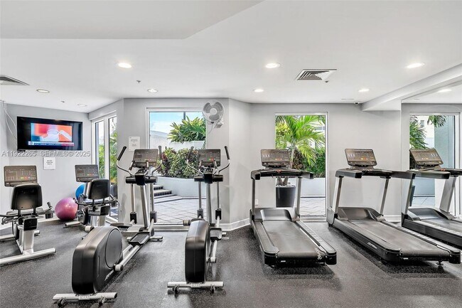 Foto del edificio - 255 Evernia St