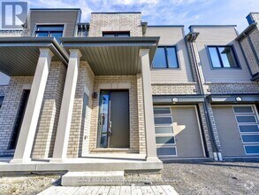 Building Photo - 29 Sorbara Wy