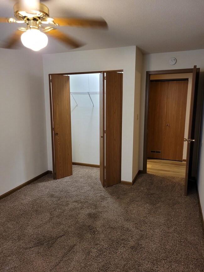 Building Photo - 1649 Clawson St