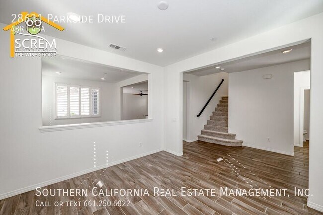 Foto del edificio - 28631 Parkside Dr