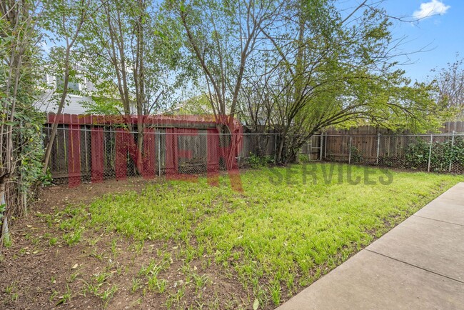 Building Photo - Charming Home near UC Davis Medical Center