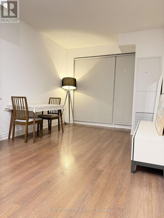 Building Photo - 38 Cedarland Dr