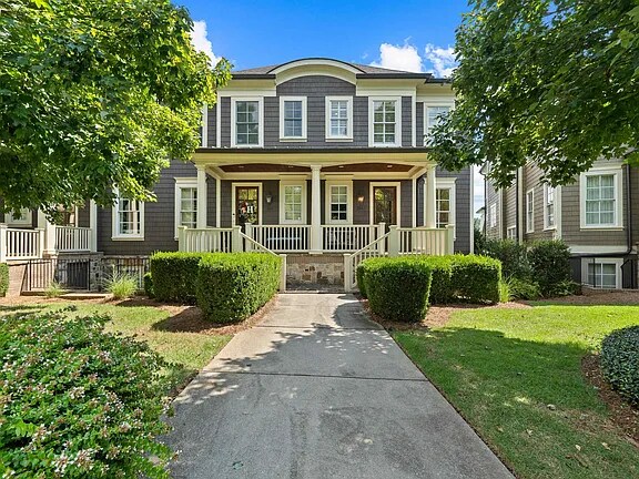 Foto del edificio - 888 Greensboro Rd