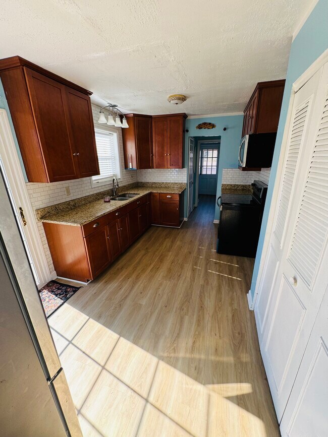 Foto del edificio - 9223 Whitemont Dr