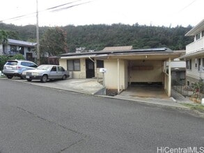 Building Photo - 2719 Kamanaiki St