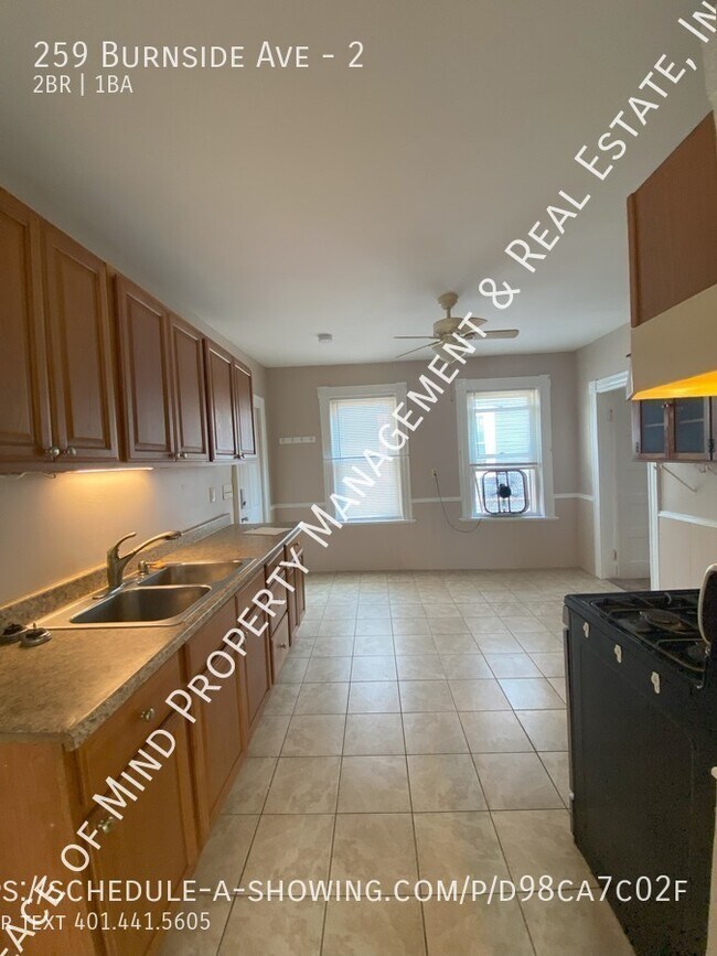 Foto del edificio - Bright & Spacious 2 Bedroom/1 Bath on 2nd ...