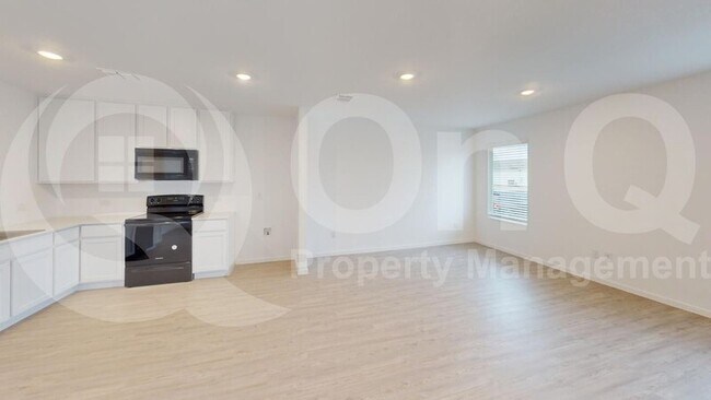 Building Photo - 6811 Coulter Dr