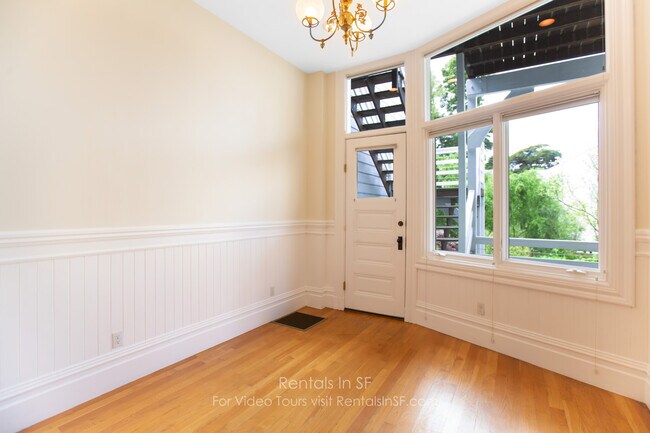 Building Photo - 331 Lyon St