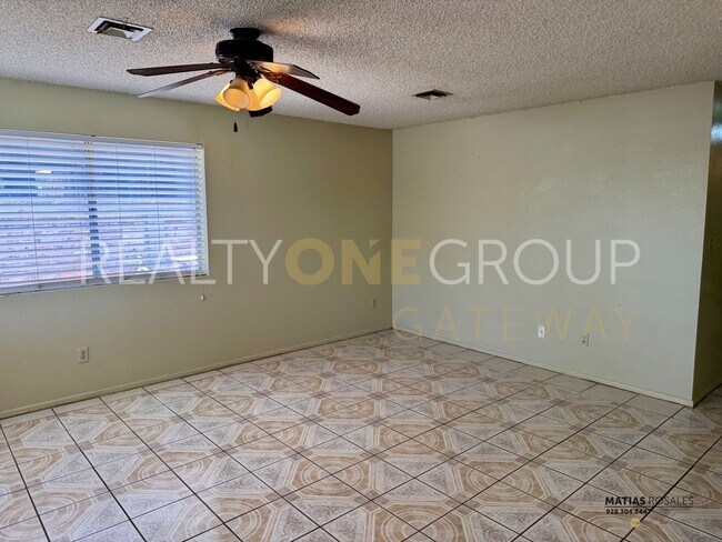 Foto del edificio - Close to San Luis Downtown - 3 Bedroom hom...