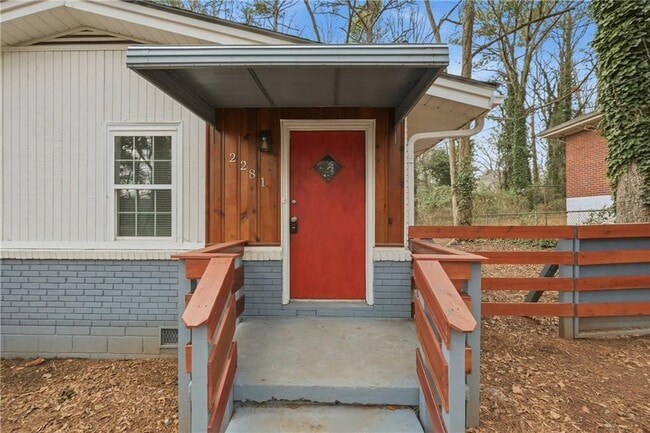 Building Photo - 2281 Polar Rock Ave SW