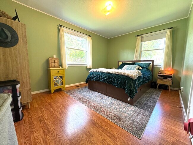 Foto del edificio - 61 Trowbridge Ln