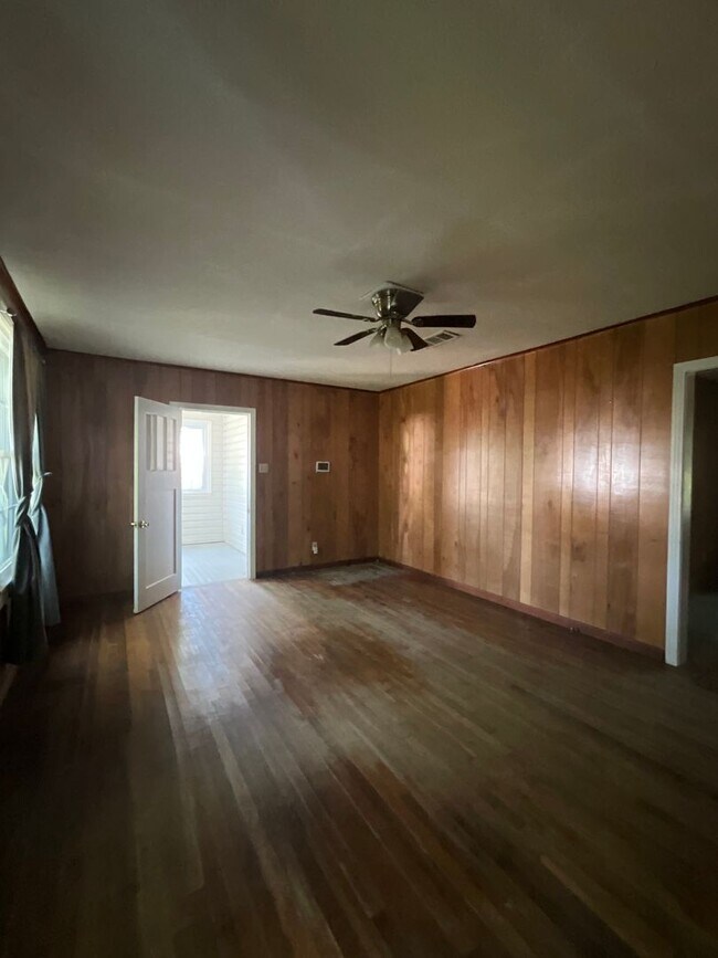 Foto del edificio - 803 Marvin Ave