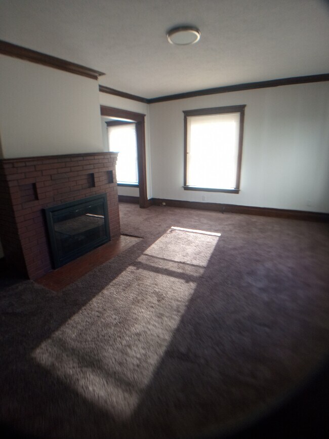 Foto del edificio - 220 W Lapeer St