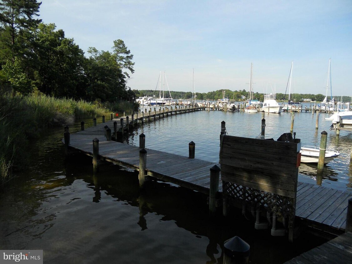 14306 Pennington Ct, Solomons, MD 20629 Townhome Rentals in Solomons MD