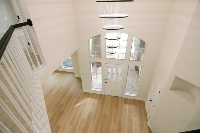 Foto del edificio - 2687 Creekside Way