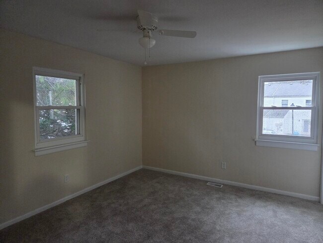 Foto del edificio - 614 Redkirk Ln