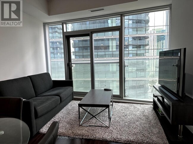 Building Photo - 14 York St